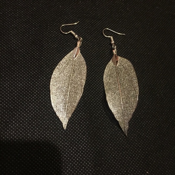 🍃 New list! 🍂 Leaf earrings! - Picture 3 of 4